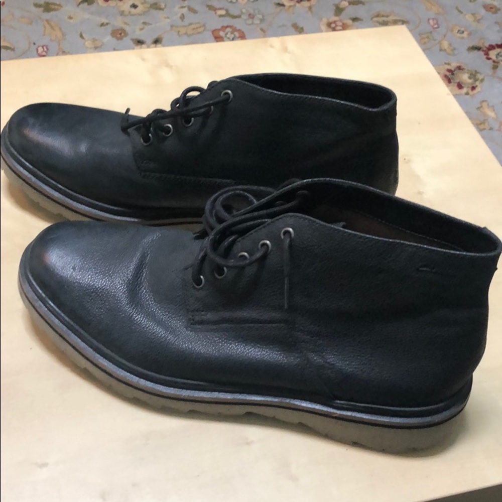 Unworn Clark’s men’s leather boots